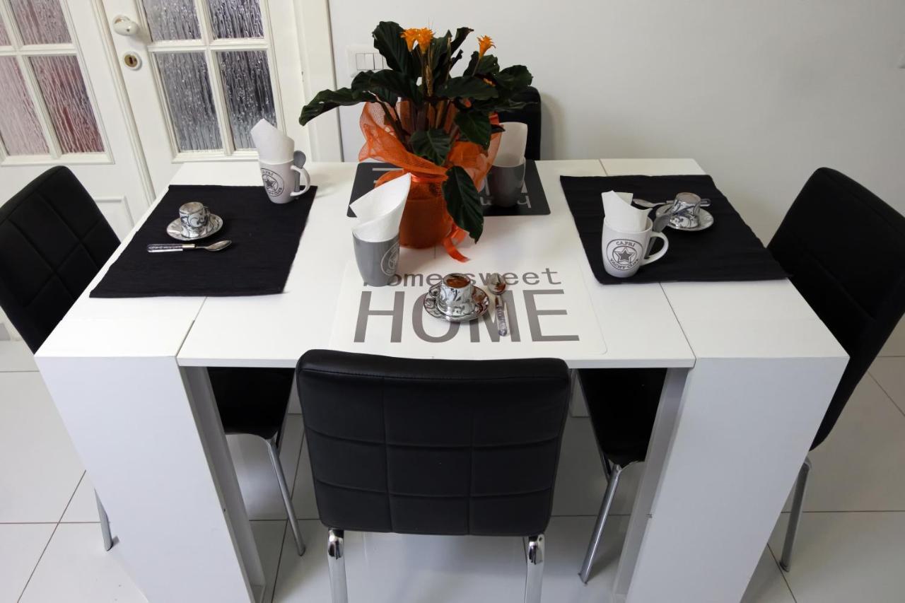 Roma Castel Nepi Home Near Colosseo エクステリア 写真